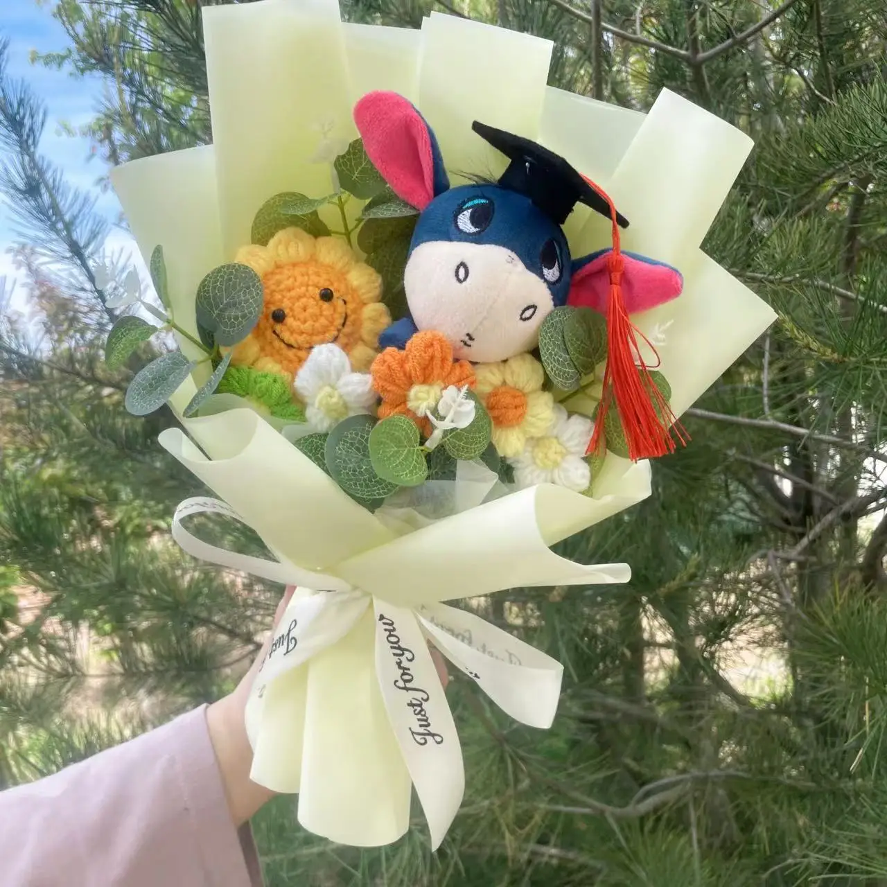 Color: light green - Cartoon Winnie the Pooh Plush Doll Toy Handmade Flower Bouquet Wedding Valentine's Day Christmas Graduation Gifts