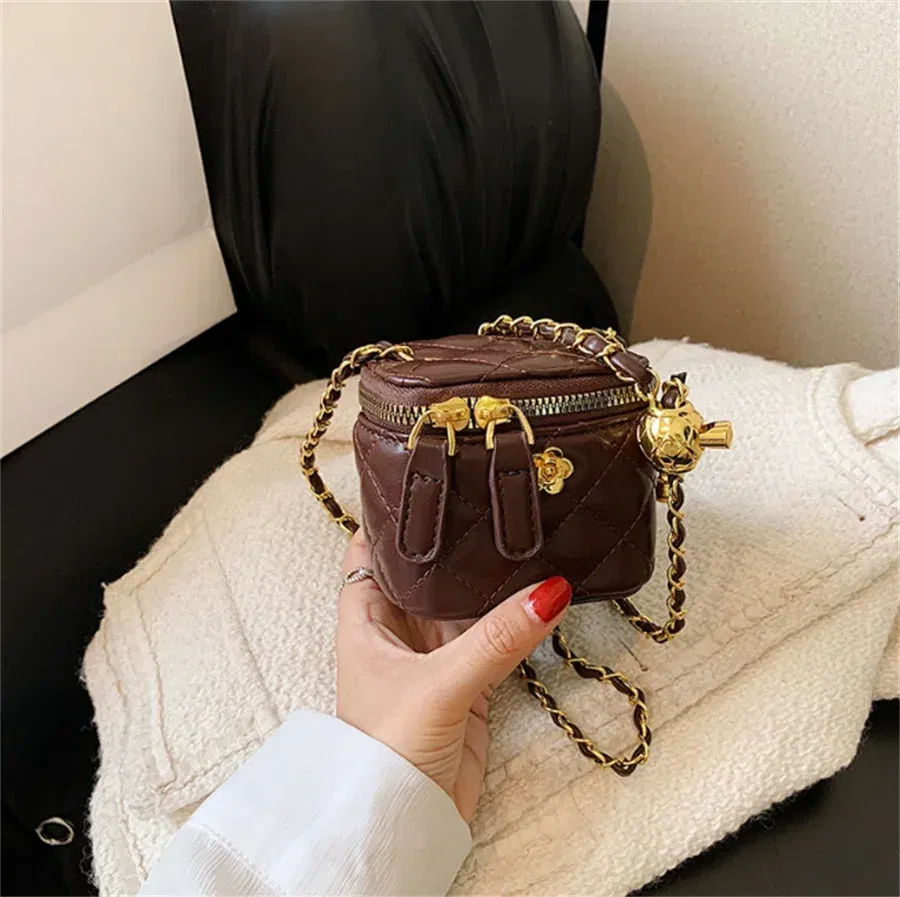 Color: black - New Fashion  Children's Bag Girl Baby Lingge Chain Bag Girl Crossbody Bag Handbag Bags For Girls  Free Shipping  Kids Bag