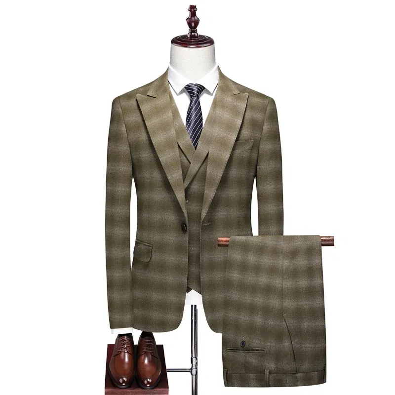 Color: green, Size: 5XL - High-End Three-Piece Men's Wedding Suit with Vest And Trousers Fashion Business Casual Groom's Dress All-In-One