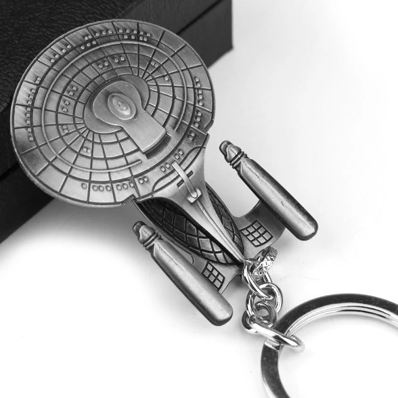 Color: green, Ships From: CHINA - Disney Star Wars Keychain Key Ring Spaceship Darth Vader Robot BB 8 Metal Pendant Cool Movie Jewelry For Men Car Key Chain