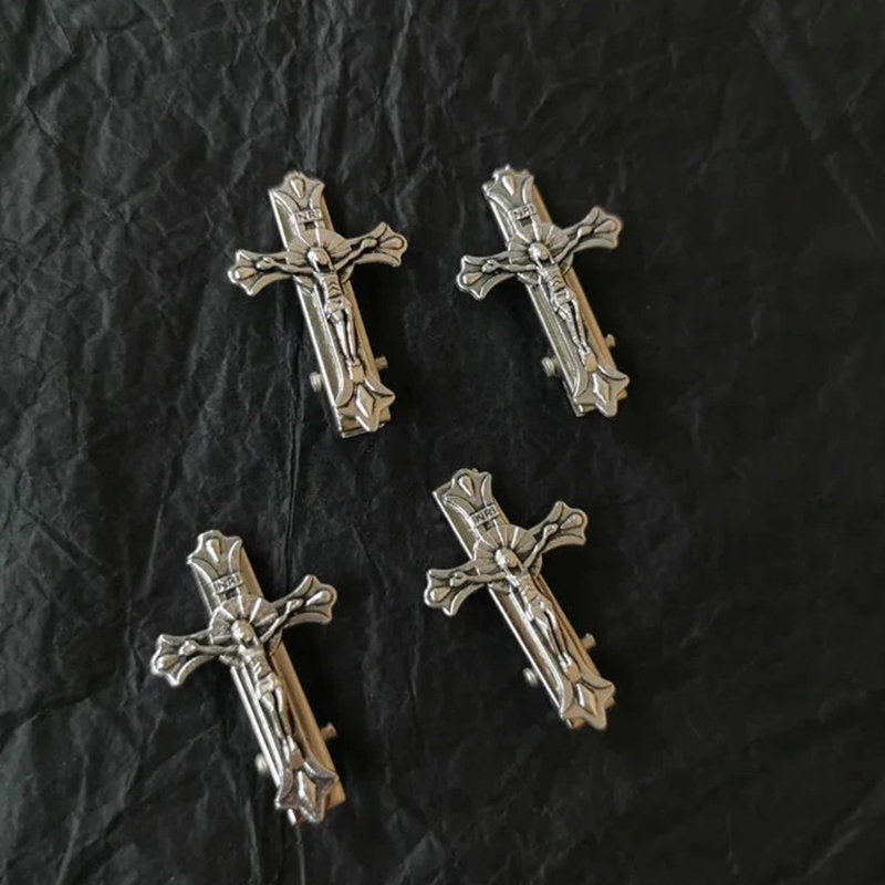 Color: Light Grey, Ships From: CHINA - Gothic  Hair Clip Punk Bangs Duckbill Clips Halloween Hair Barrettes Cosplay Hairpin Retro Hair Styling Accessories Dropshipping