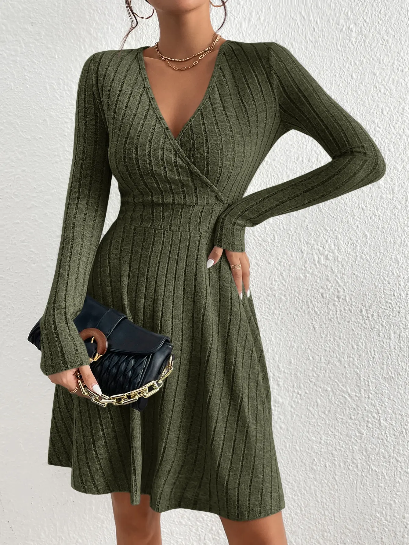 Color: black, Size: XS - Autumn and Winter New V-neck Sexy Waistline A-line Umbrella Skirt Big Swing Long-sleeved Knit Dress