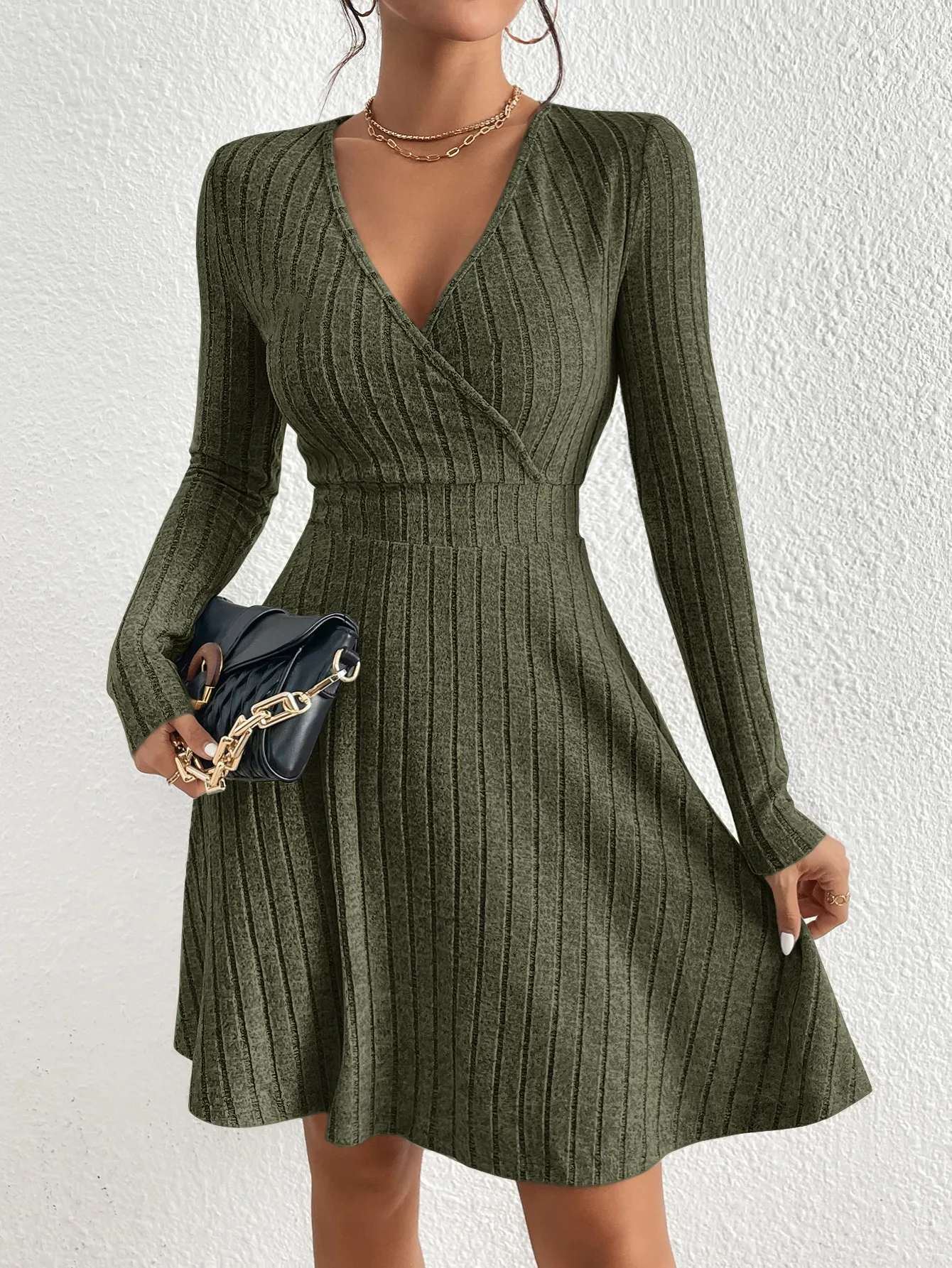 Color: black, Size: XS - Autumn and Winter New V-neck Sexy Waistline A-line Umbrella Skirt Big Swing Long-sleeved Knit Dress