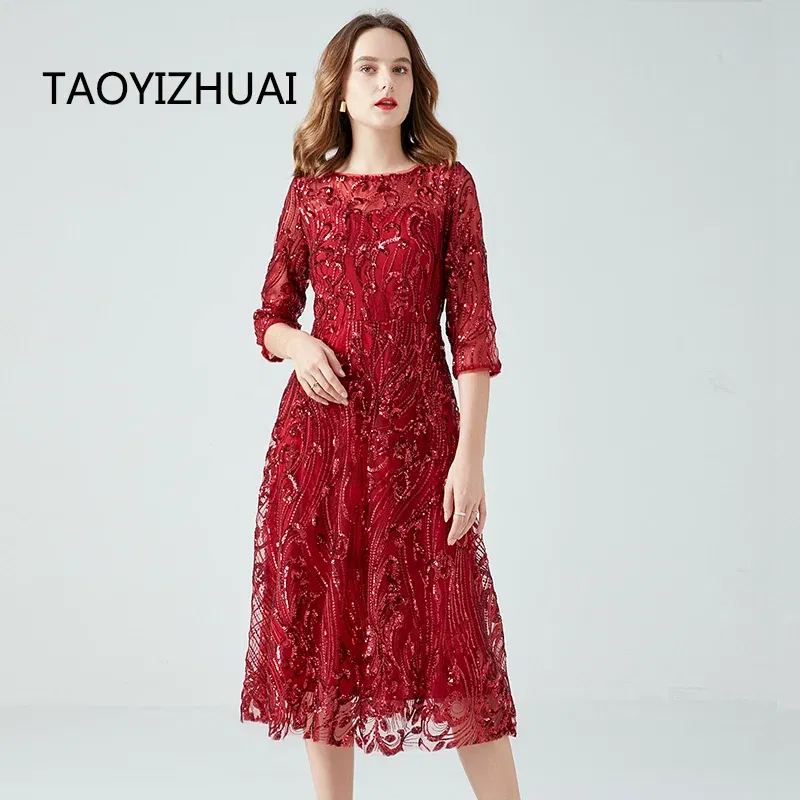 Color: Burgundy, Size: M - Women's Lace Dress Sequin Evening Dresses Spring and Autumn New Wedding Banquet Broad Wife Fat Plus Size Long Dress Long Red