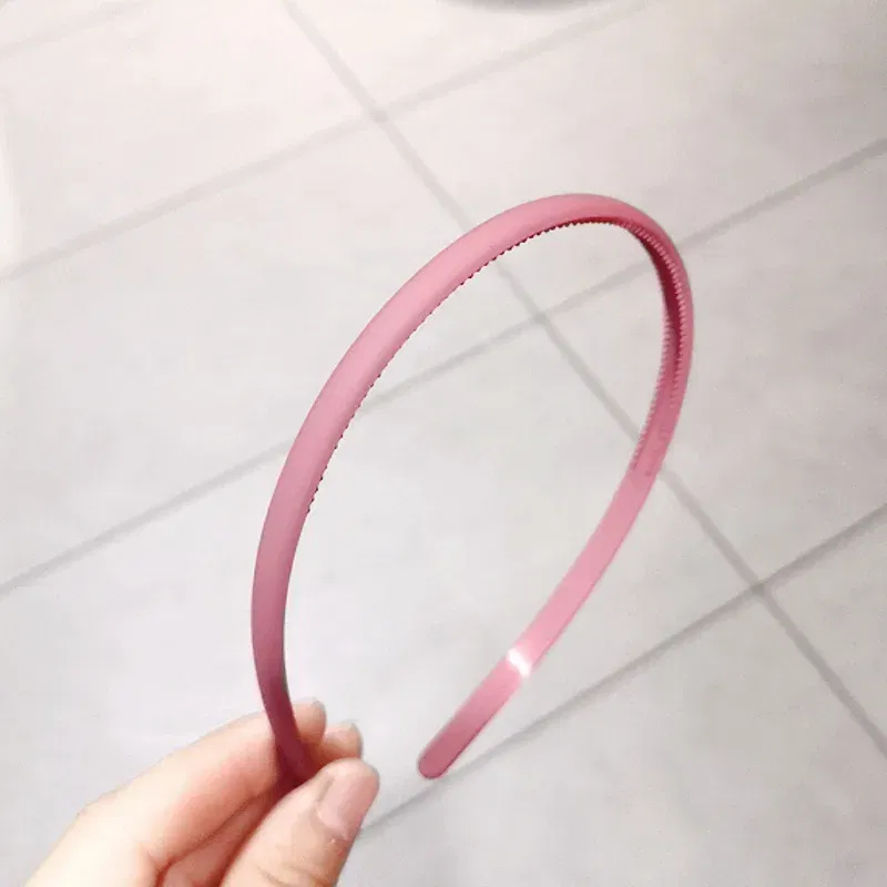Color: Silver - New Fashion Solid color resin Simple frosted anti-slip wave shape Toothed Wild Hairbands Women Girls Hair Accessories Headdress
