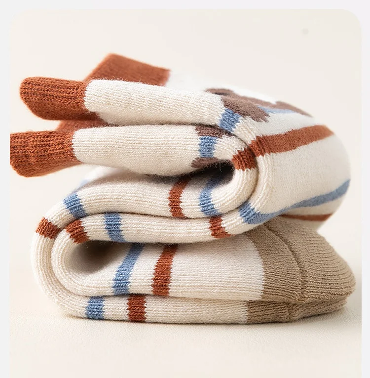 Color: Beige, Size: 4-6T - 1-14T  Children Winter Warm Socks Kids Boys Thicken Cotton Socks Thermal Winter Socks Baby Cartoon Bear Pattern Terry Sock