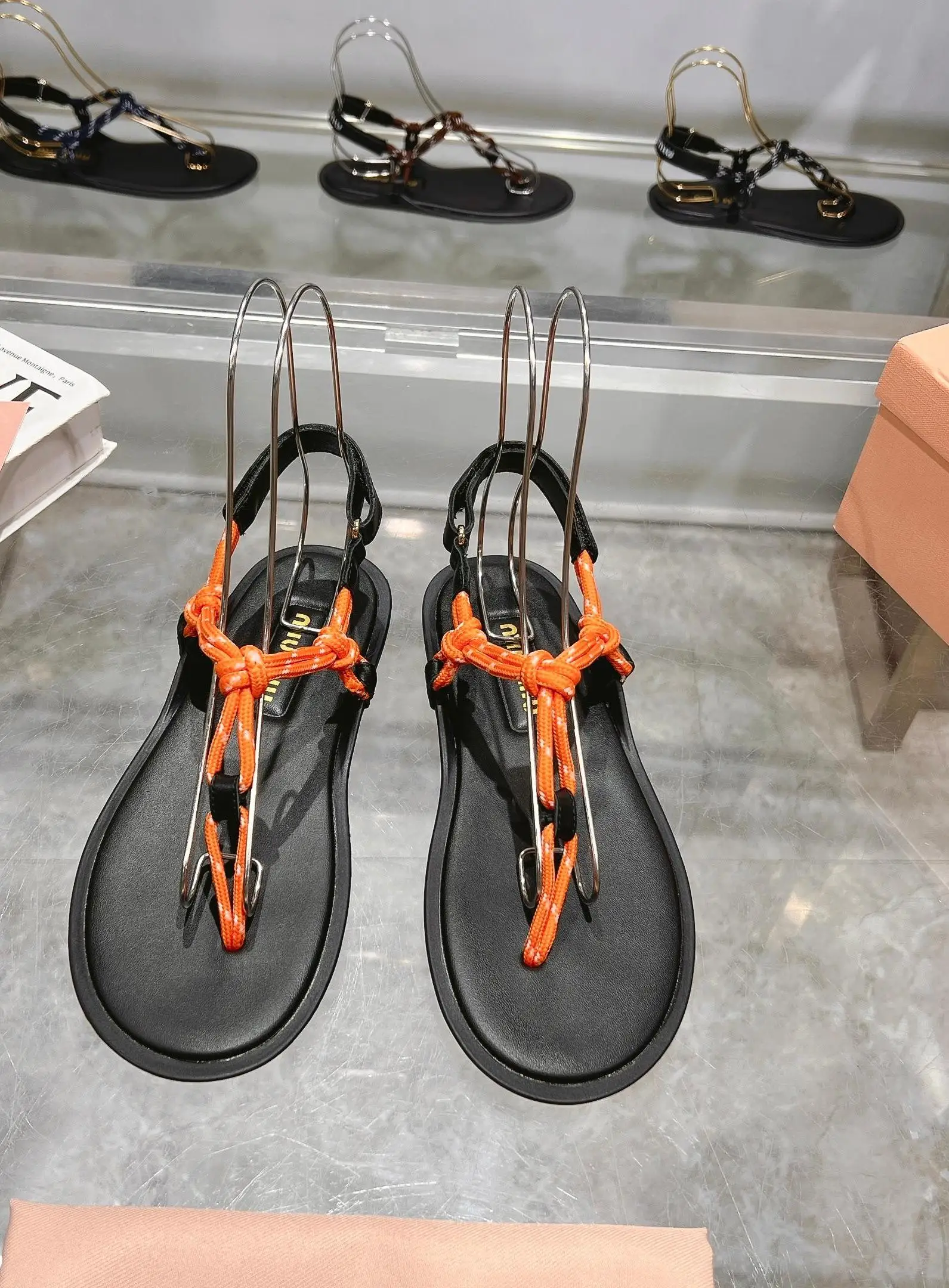 Color: Red, Shoe Size: 39 - Fashionable and cost-effective MIU series 25 new summer products, the world's most popular flip-flops, versatile and trendy