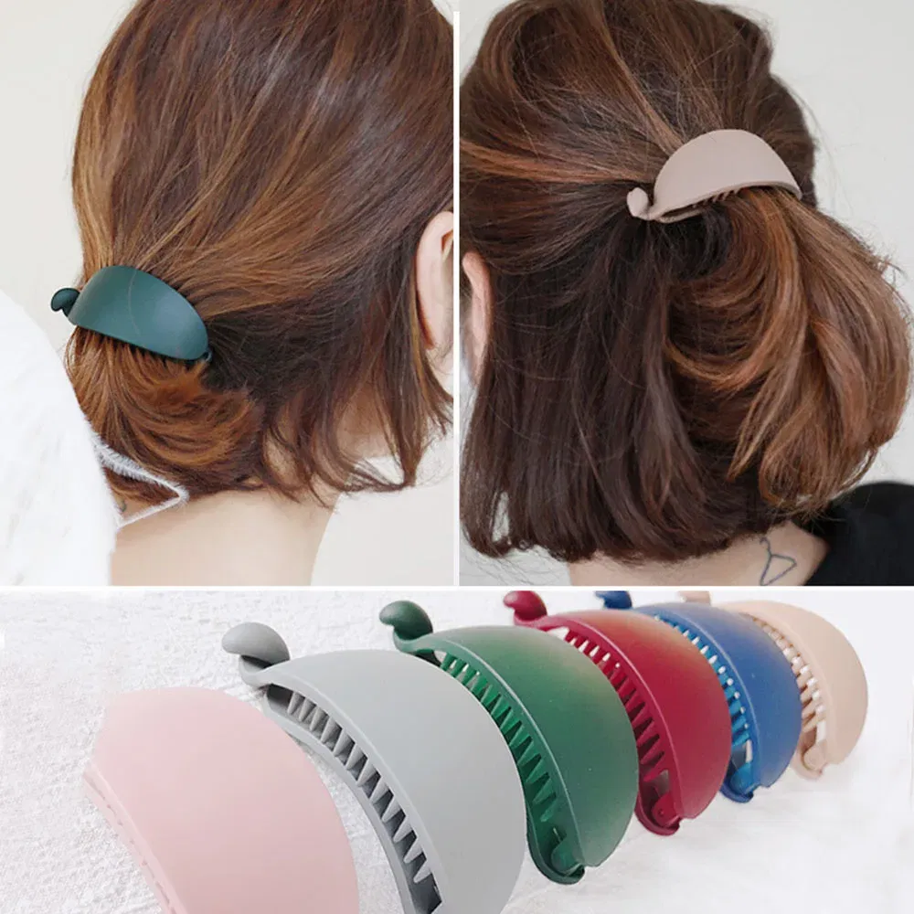 Color: Gold - New Cute Candy Colors Banana Shape Hair Claws Women Girls Sweet Hair Clips Ponytail Holder Hairpins Fashion Hair Accessories