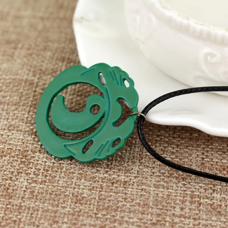 Tomb Raider Green Pendant Necklaces Lara Croft Adjustable Long  Rope Chain Wome Men Necklace Jewelry Accessories Gift For Friend