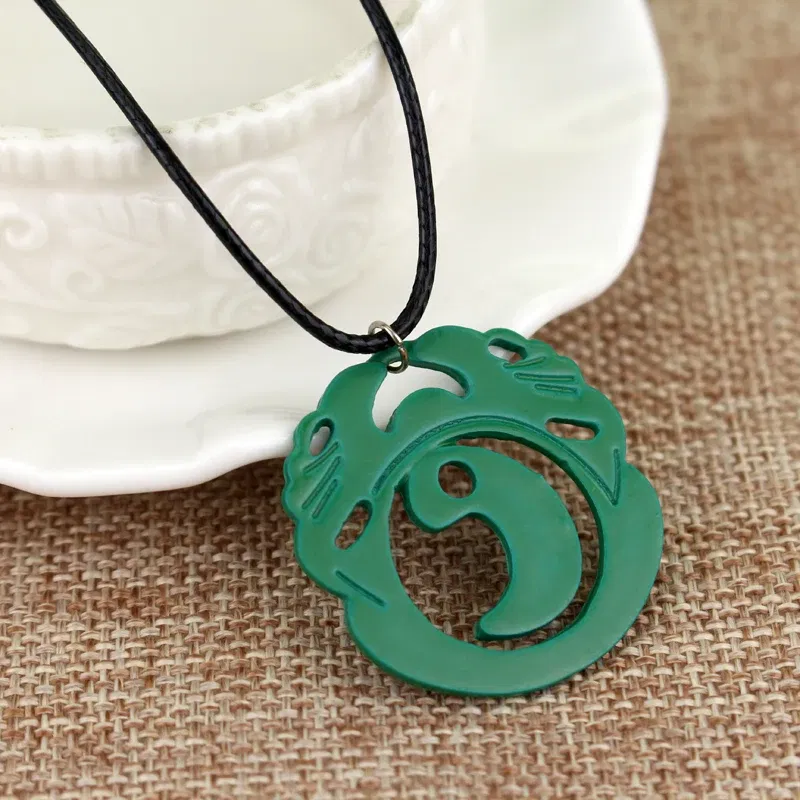 Tomb Raider Green Pendant Necklaces Lara Croft Adjustable Long  Rope Chain Wome Men Necklace Jewelry Accessories Gift For Friend