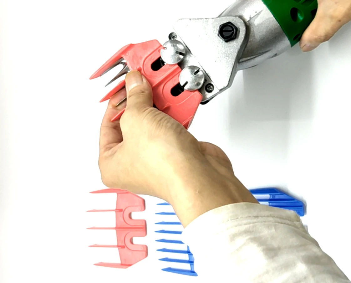 Color: SKY BLUE - 5Teeth/9teeth/13teeth Sheep Clipper Blade Attachment Comb Can Fit Oster,Heiniger and GTS Etc
