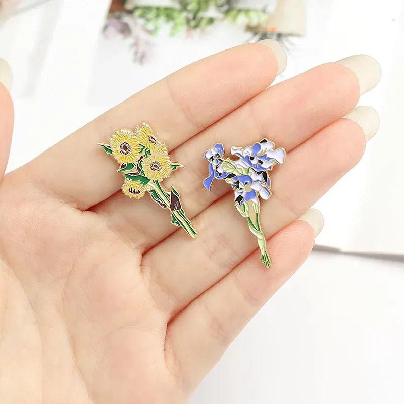 Metal color: SILVER PLATED - Van Gogh Oil Painting Brooch Van Gogh Brooch Galaxy Brooch Star Moon Sunflower Brooch Art Brooch Van Gogh Lapel Pin