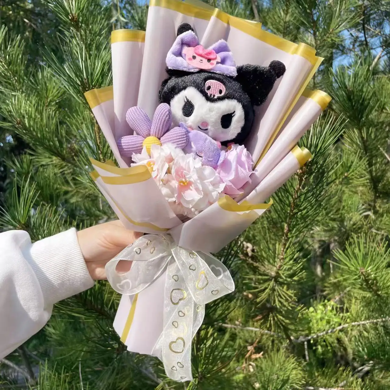 Color: WHITE - My Melody Kuromi Cinnamoroll Hello Kitty Plush Doll Toys Creative Handmade Sanrio Bouquet Valentine Christmas Graduation Gifts