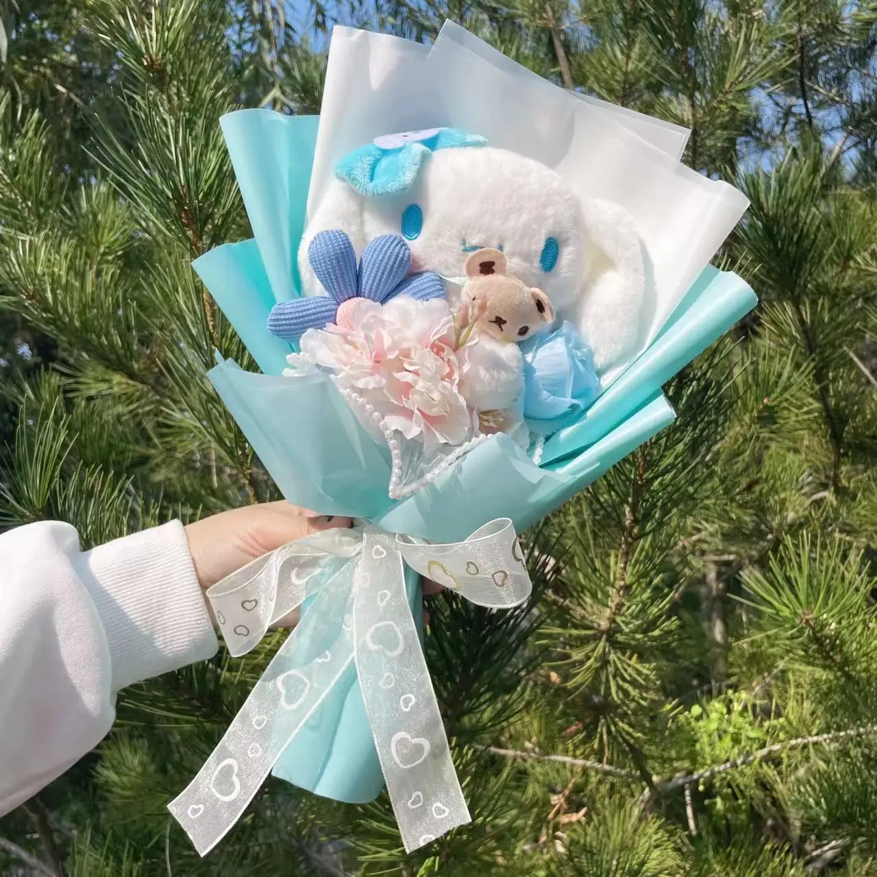 Color: WHITE - My Melody Kuromi Cinnamoroll Hello Kitty Plush Doll Toys Creative Handmade Sanrio Bouquet Valentine Christmas Graduation Gifts