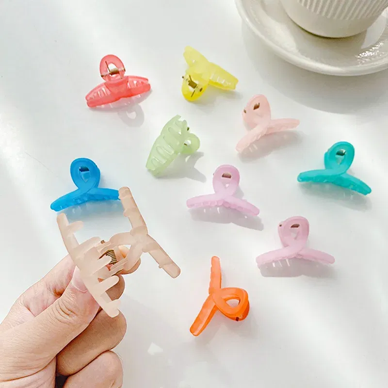 Color: Silver - Cute Small Crab Hair Claw Clips Barrettes Women Girls Acrylic Plastic Mini Hairpins Hair Clamps Fashion Hair Accessories 2021