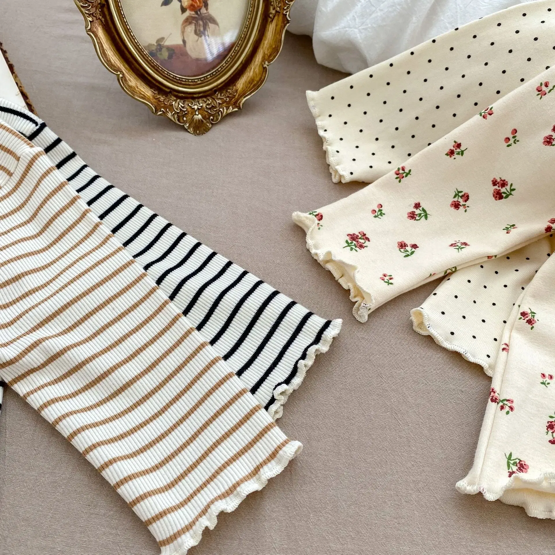 Color: black, Kid Size: 3T - New Baby Long Sleeve T Shirt Girls Cotton Casual Tees Infant Ruffled Versatile Shirts Kids Floral Striped Bottoming Tops