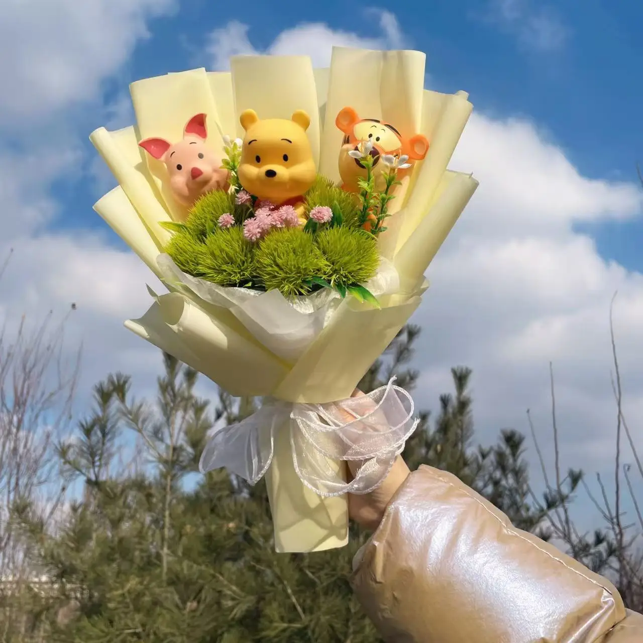 Color: light yellow - Cartoon Winnie the Pooh Plush Doll Toy Handmade Flower Bouquet Wedding Valentine's Day Christmas Graduation Gifts