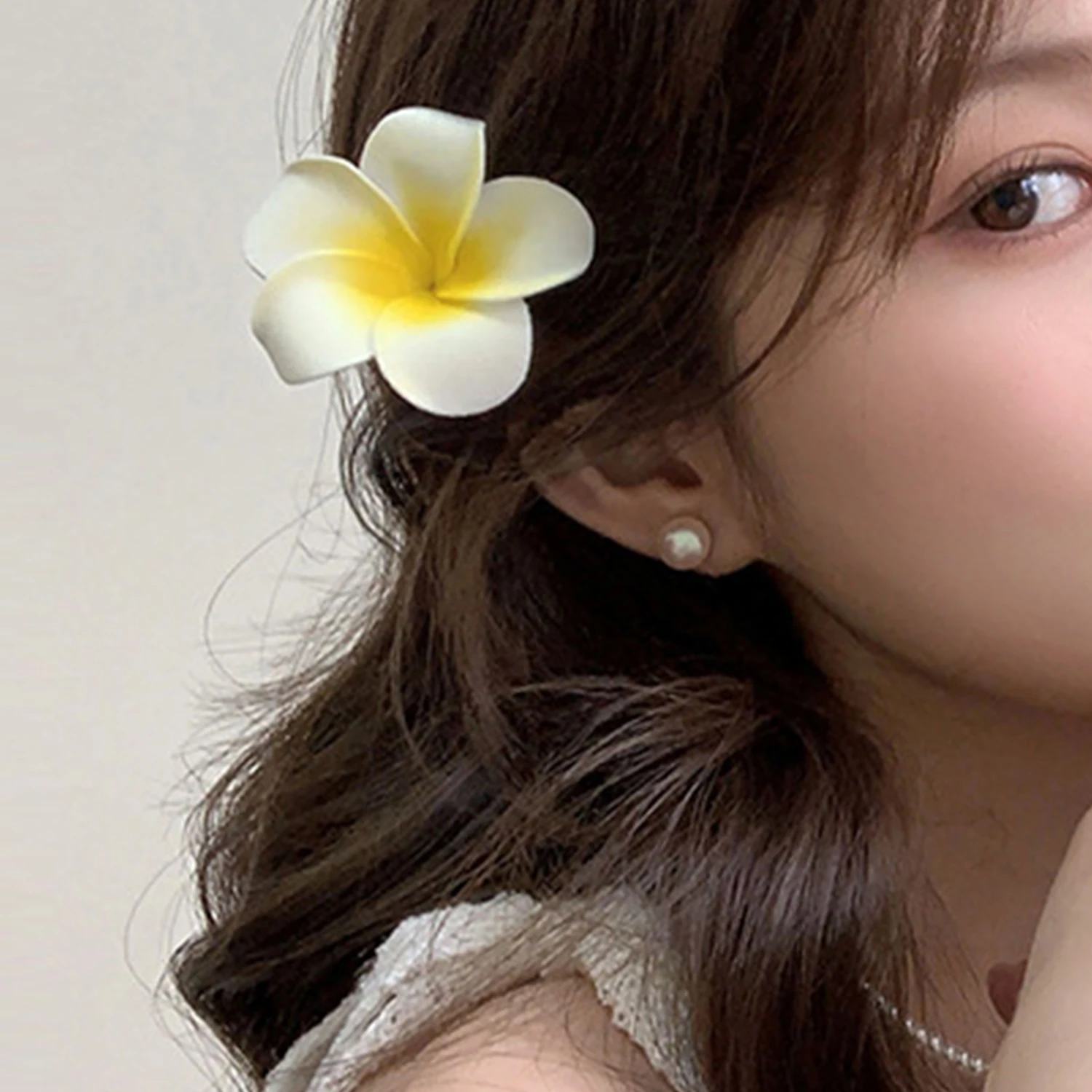 Color: green - 5.5/7/8/9cm Plumeria Flower Hair Clips For Girls Women Hairpins Egg Flower Barrette Hawaiian Wedding Artificial Headwear