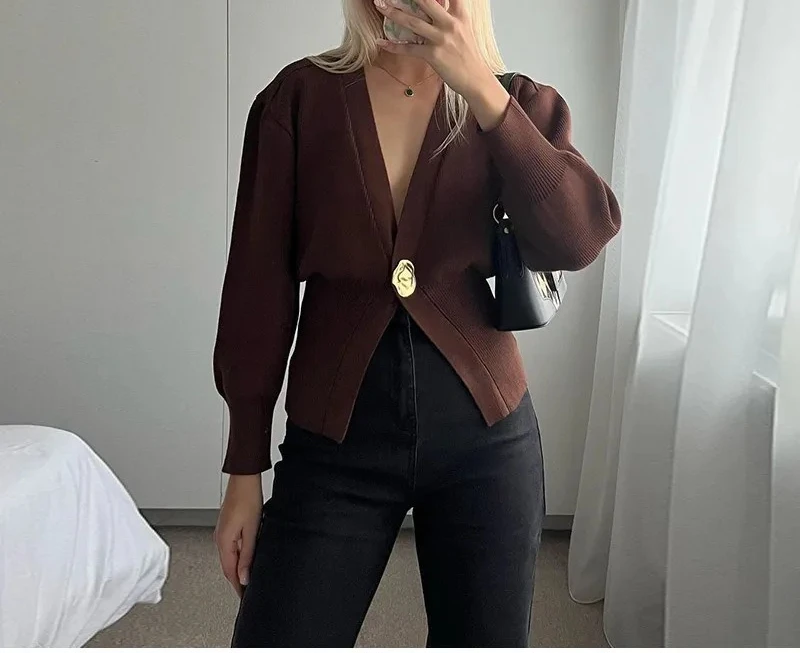 Color: Dark Brown, Size: M - Women's Knitted Sweater with Elegant Temperament, Solid Color, Long Sleeved Buttons, Knitted Open