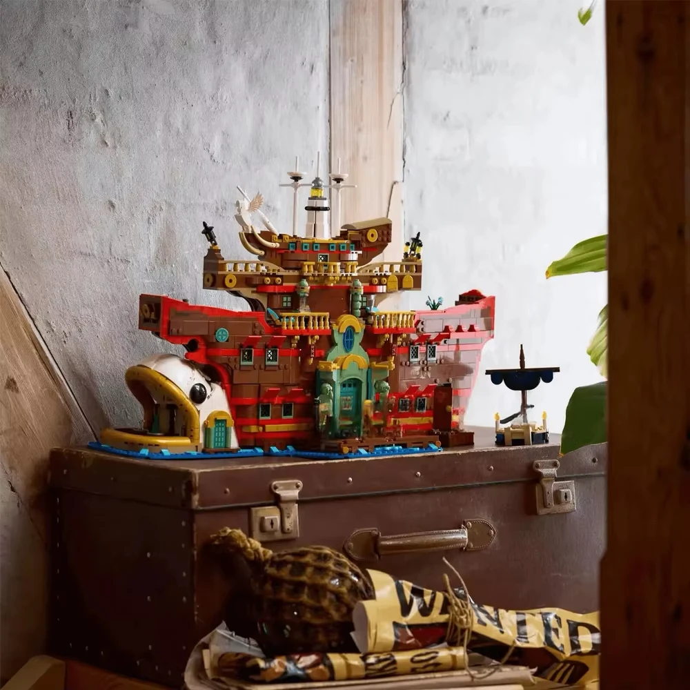 New floating restaurant model building blocks craft ship restaurant difficult toys for children and adults holiday Christmas bir