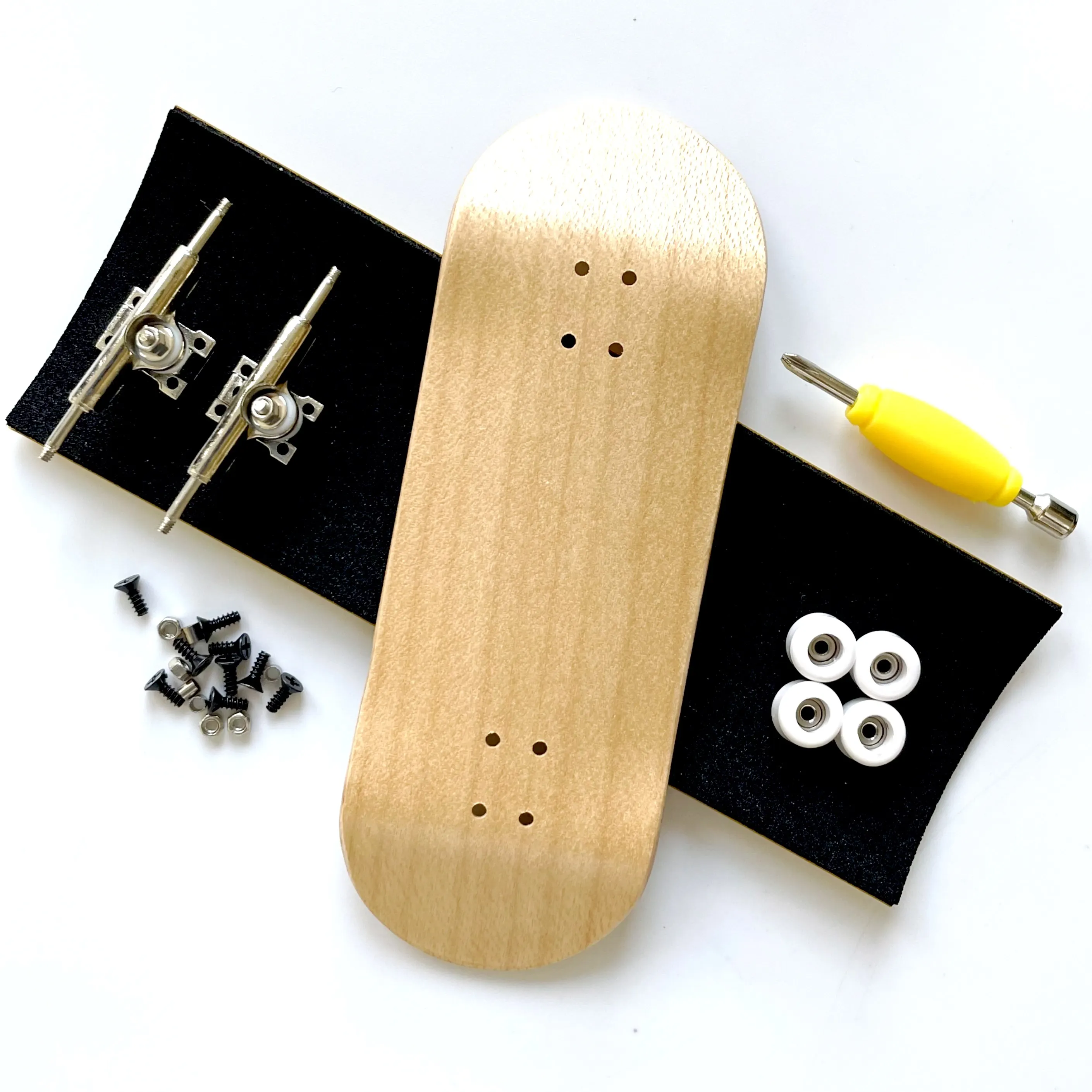 Color: Gold - 34mm Fingerboard Set with Double Axle Trucks Bearing Wheels