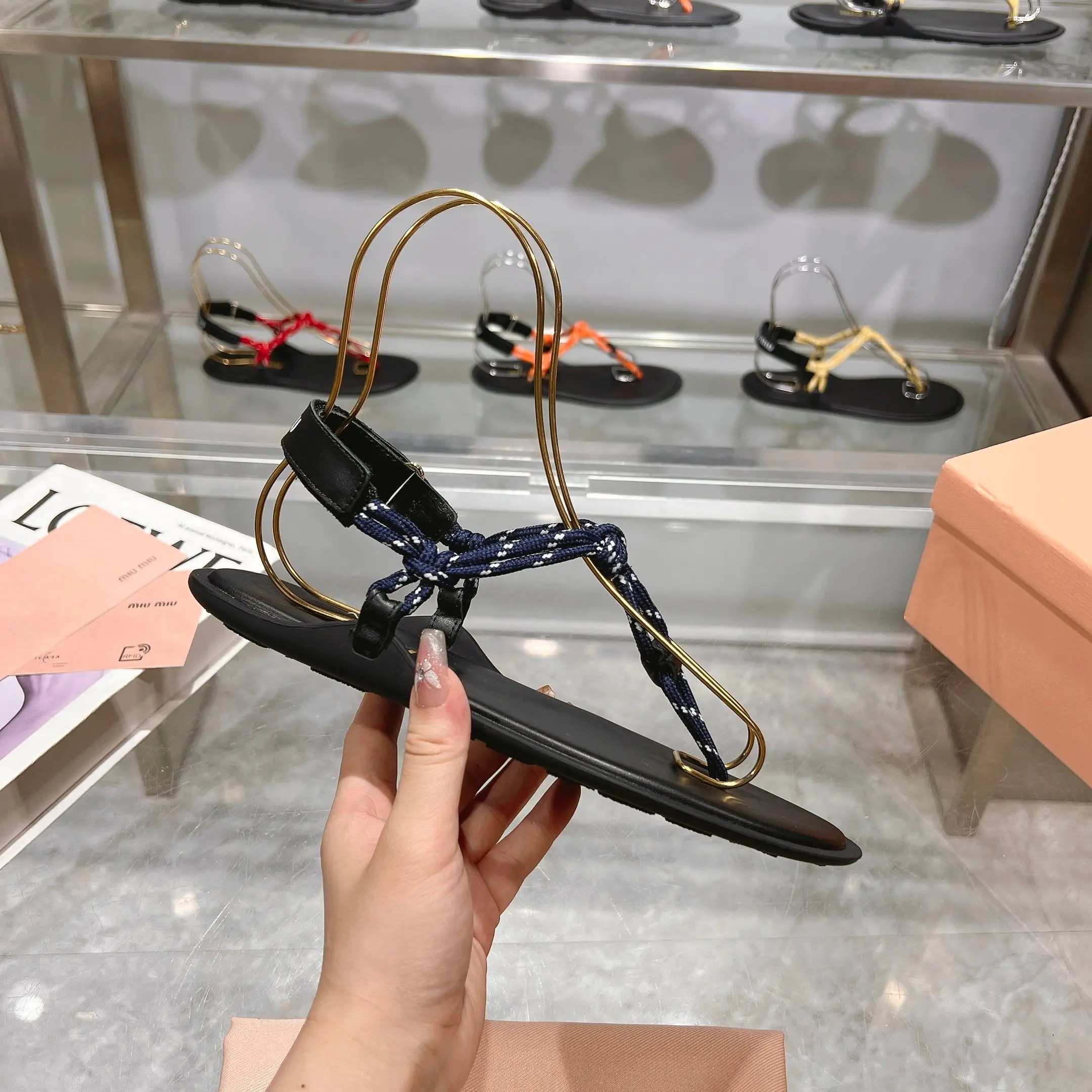 Color: Blue, Shoe Size: 39 - Fashionable and cost-effective MIU series 25 new summer products, the world's most popular flip-flops, versatile and trendy