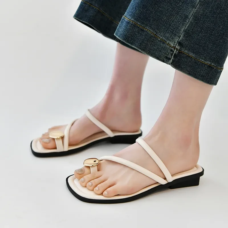 Women's Chunky Heel Small Golden Button Toe Covering Outdoor Slippers