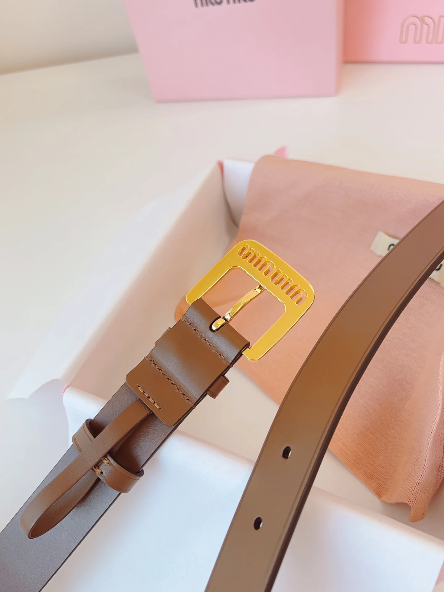 Color: WHITE, Belt Length: 100cm - Versatile and Practical, This Luxury Belt for Women Is A Must-have Gift That Easily Complements Any Style for Casual Elegance.