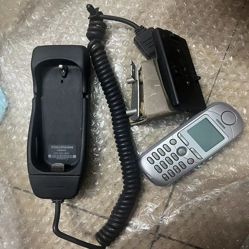 Color Name: Green - for VW Bora, Golf 4, R32 original car phone holder, phone holder