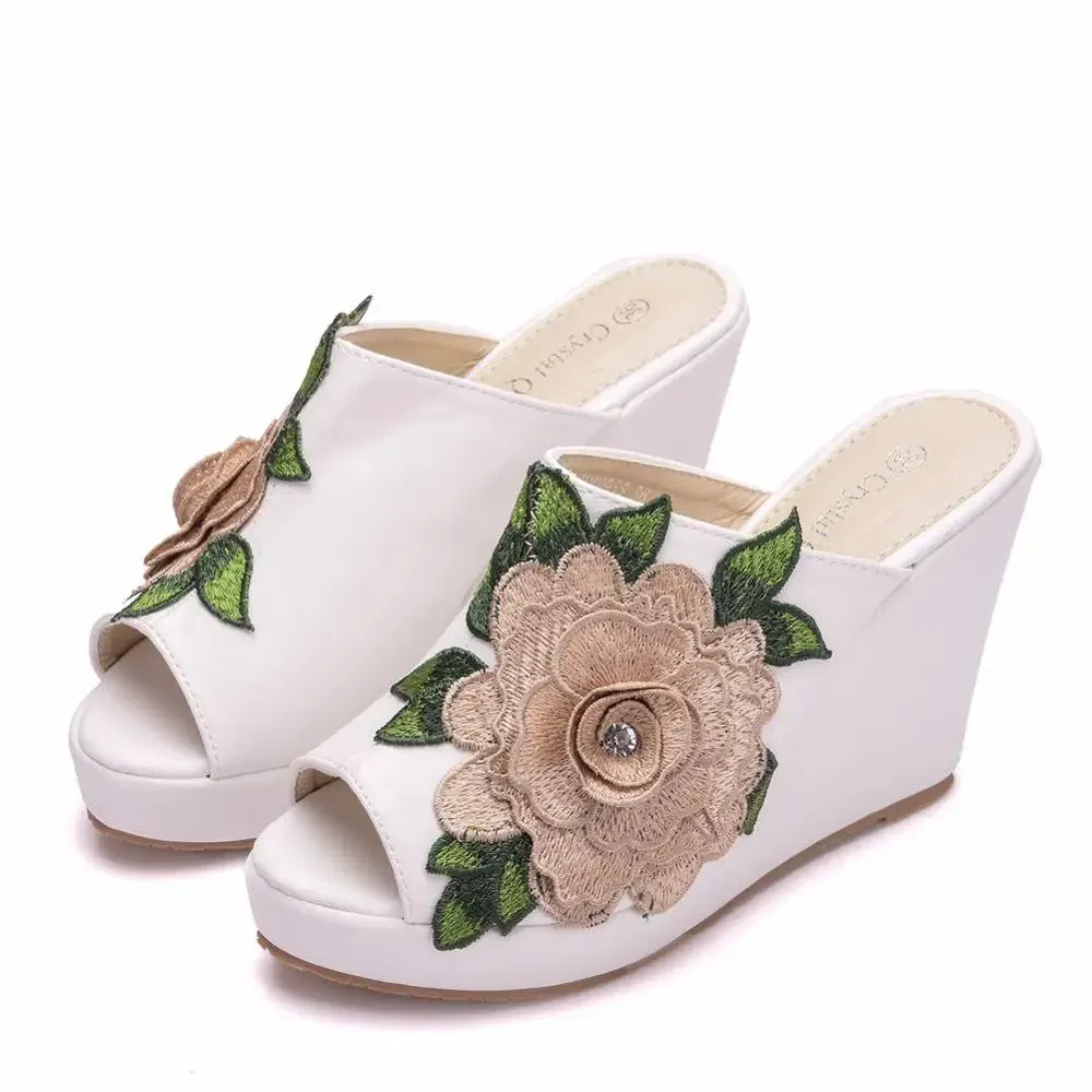 Color: black, Shoe Size: 34 - Crystal Queen Black White Peep Toe Platform Wedges High Heels Slippers Beach Sandals Women Lace Flower
