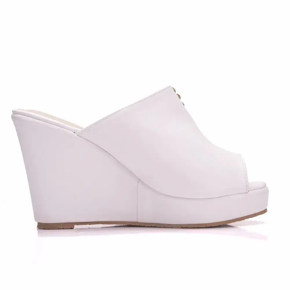 Color: WHITE, Shoe Size: 34 - Crystal Queen 10cm Peep Toe Platform Wedges Slippers High Heels Beach Sandals Women