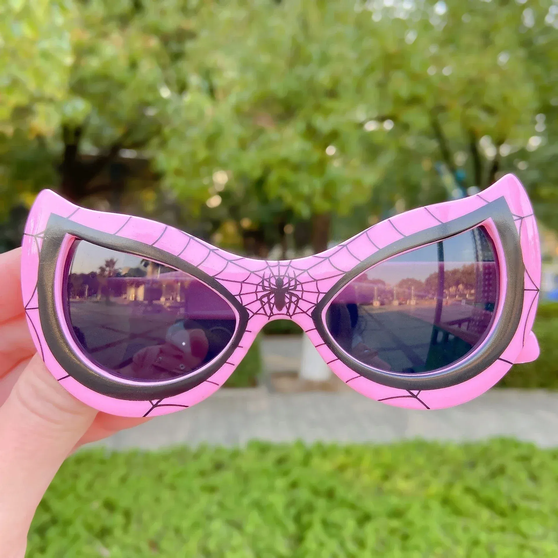 Color: Green - NEW Disney Spiderman Sunglasses Plastic Action Toys Figure Anime Spider Cartoon Fashion Sunglasses Cute Gifts For kids toys