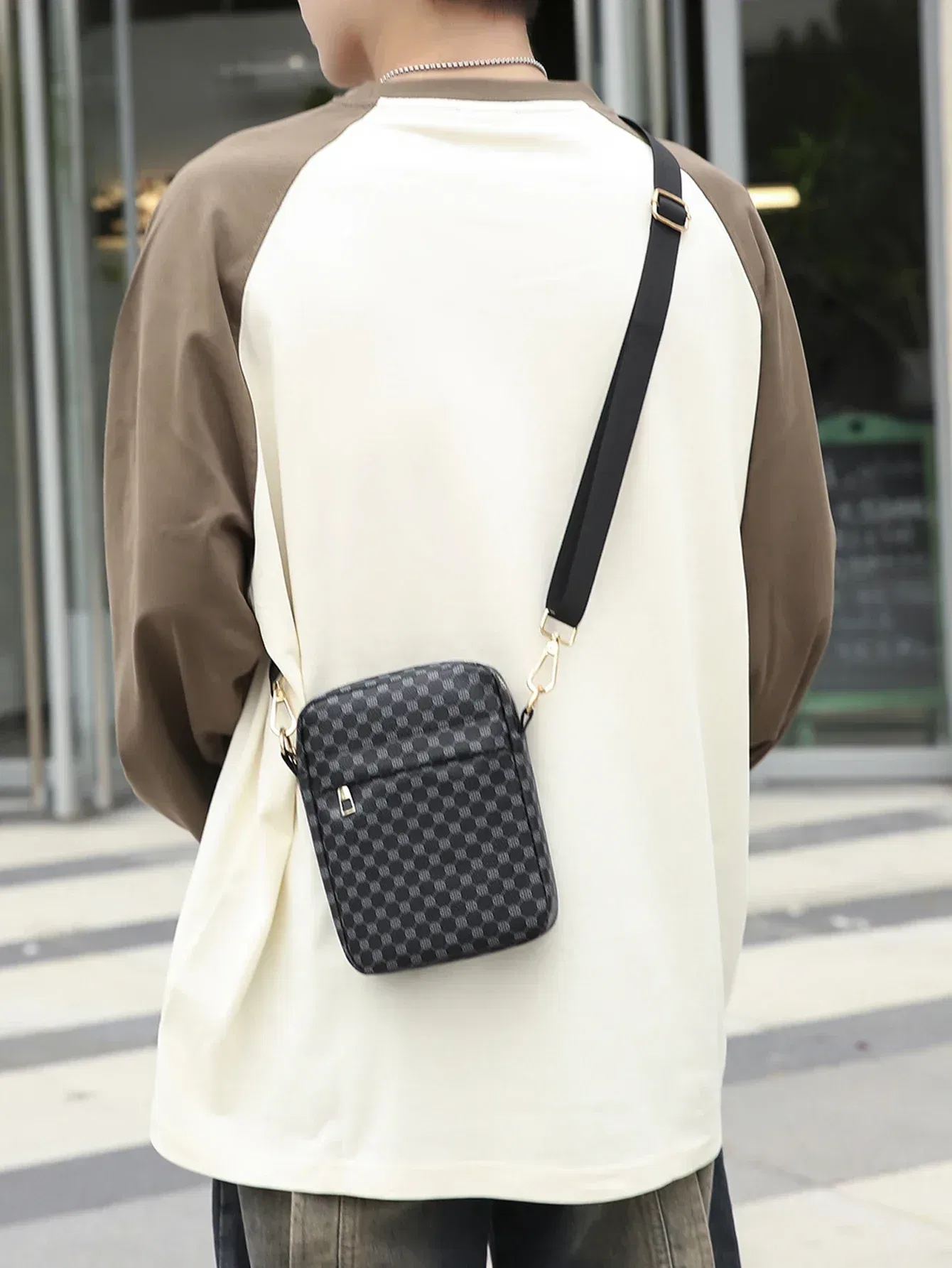 Color: black - VC Men's Classics Mini Shoulder Bag Coin Purses Lightweight PU Leather Shoulder Bags for Men Small Men Crossbody Bag