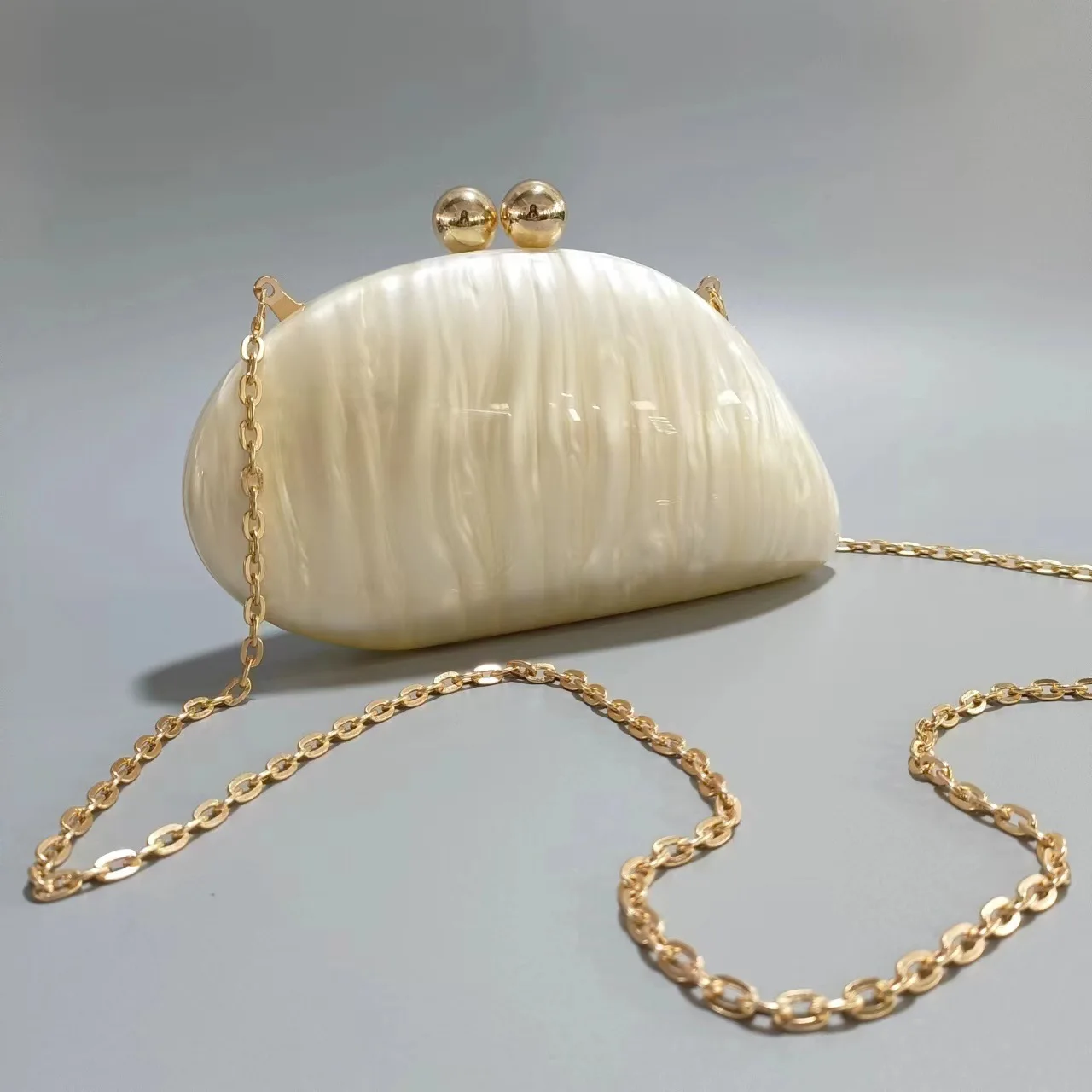 Color: Beige - 2024 New Hot Sale Acrylic Shell Shape Clutch Bag Women Designer Evening Party Cute Pearl Egg Purse Blue Handbag Wholesale