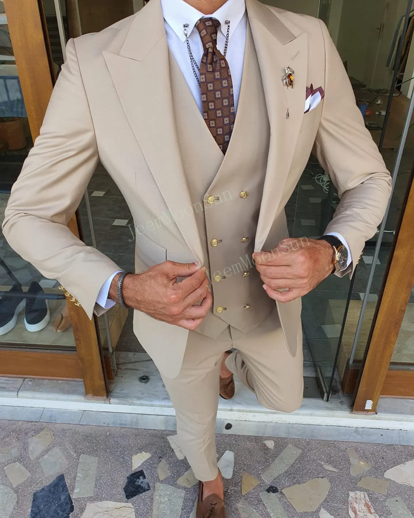Color: Silver, Size: 6XL, Ships From: CHINA - 3 Pieces New White Men's Suit 2022  Peak Lapel Slim Fit Casual Tuxedos Groom Tailor Made Terno Masculino (Blazer+Pants+Vest)