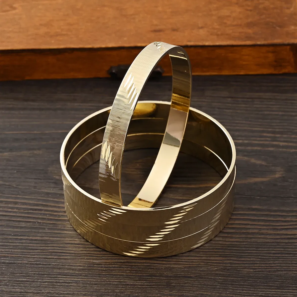 Metal Color: Blue white zinc plated - Adult Size 4PCS 65MM 9K Gold Color Hig Quality Top Sale Cute Bracelet Jewelry  Flower Bangle Girl Birthday Party Gift