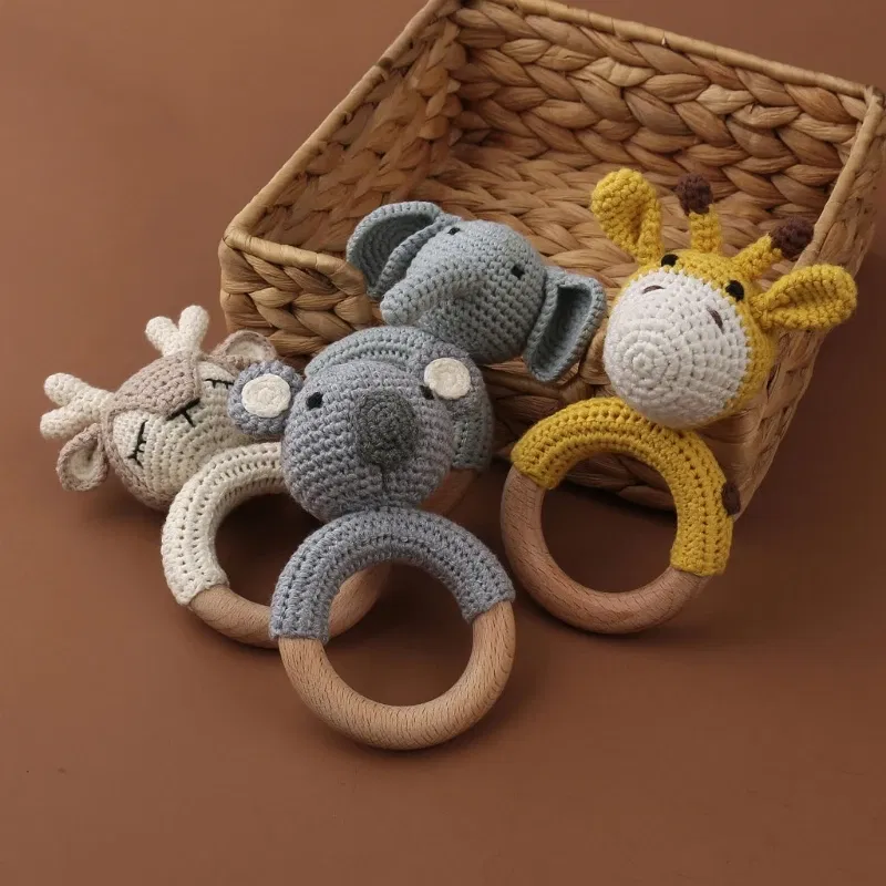 Color: green - 1pc Baby Teether Safe Wooden Toys Mobile Pram Crib Ring DIY Crochet Giraffe Deer Rattle Soother Product