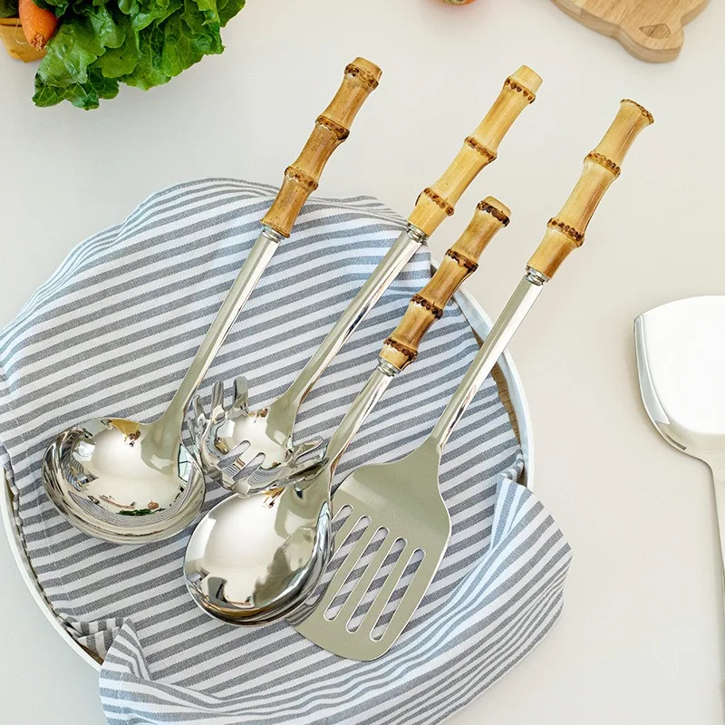 Color: light green - Natural bamboo handle stainless steel frying shovel Japanese-style soup spoon Creative new colander shovel kitchen utensils set