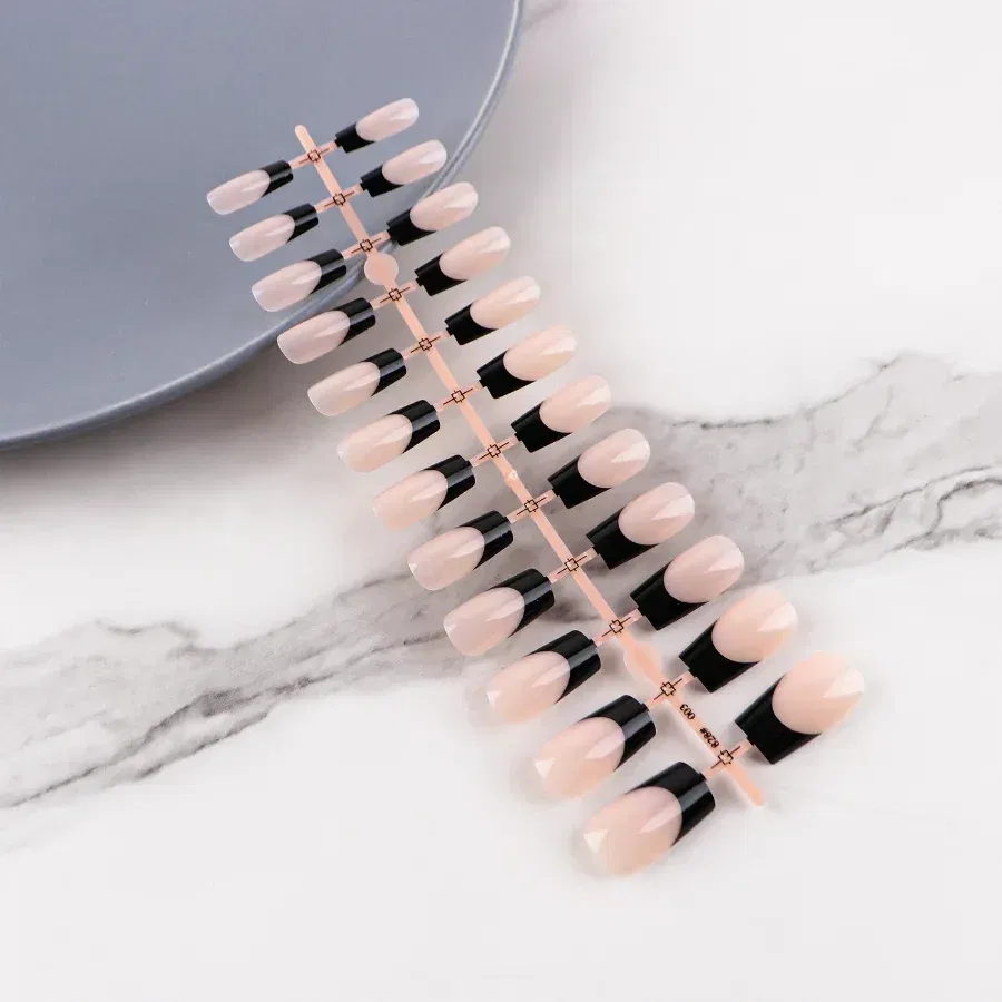 Color: green - 24Pcs/bag French False Nails Frosted Press on Fake Nail Tips Full Cover Artificial Fingernails Ballet Detachable