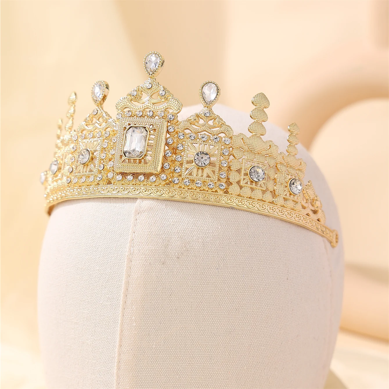 Metal color: Gold-color - European Princess Queen Round Headdress Moroccan Bride Crystal Crown King Bride Headdress Wedding Hair Accessories