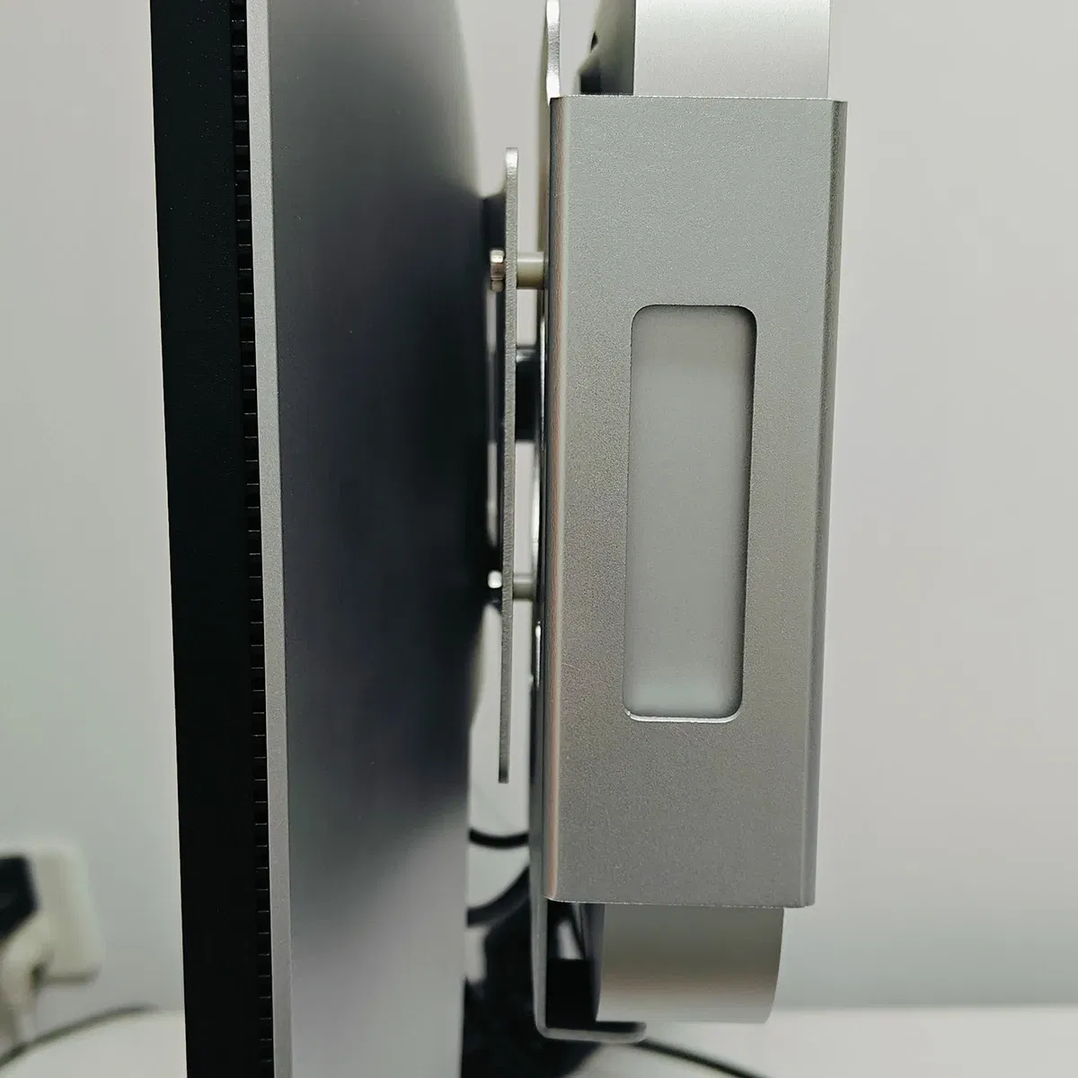Color: Red, Ships From: CHINA - Hang Macmini behind the monitor support monut Macmini under desk vesa extension