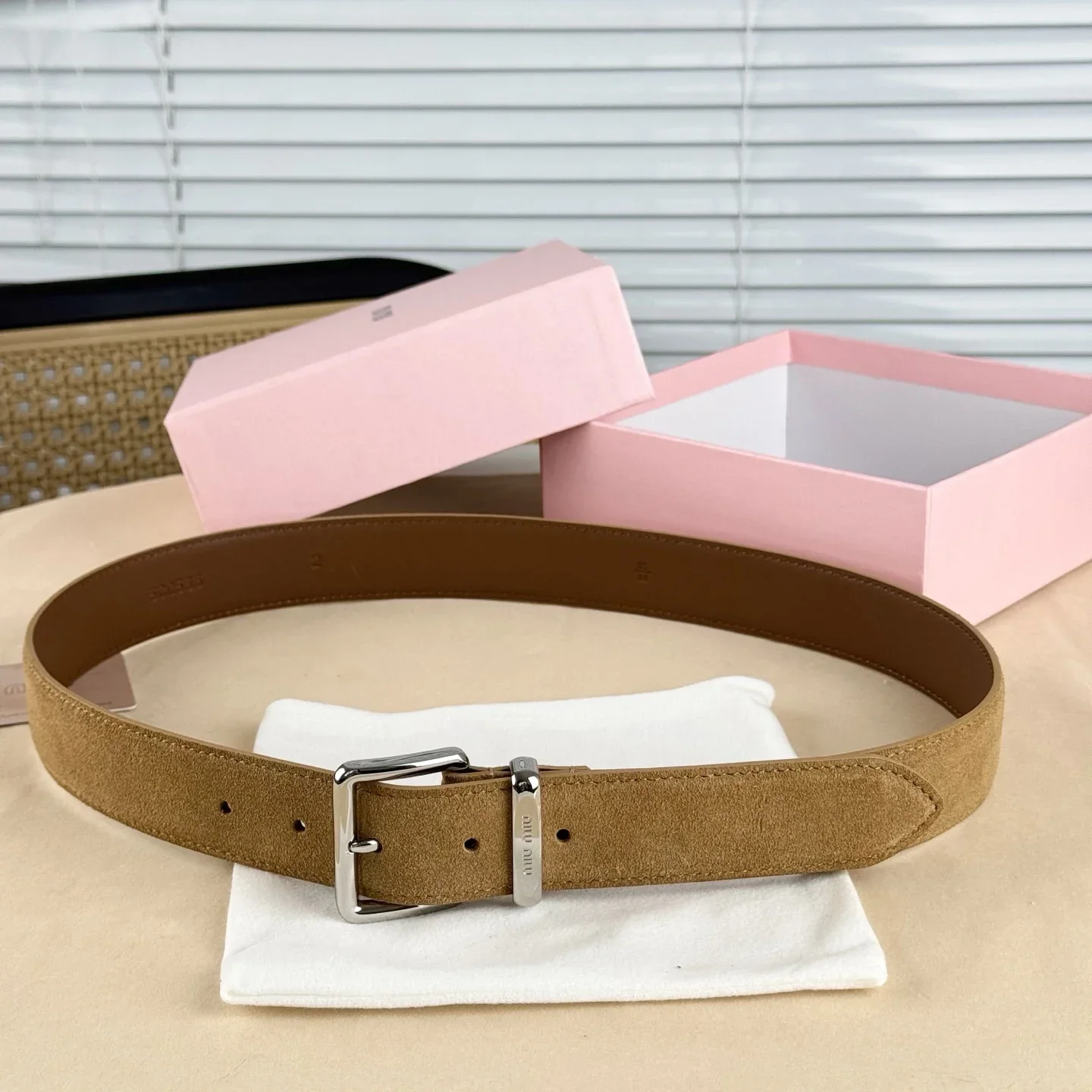 Color: Yellow, Belt Length: 115CM - High-end Gift Simple and Elegant Suede Handmade Belt Metal Buckle Fashion Belt MIU Series Trendy Women's Belt Suede Belt Luxury
